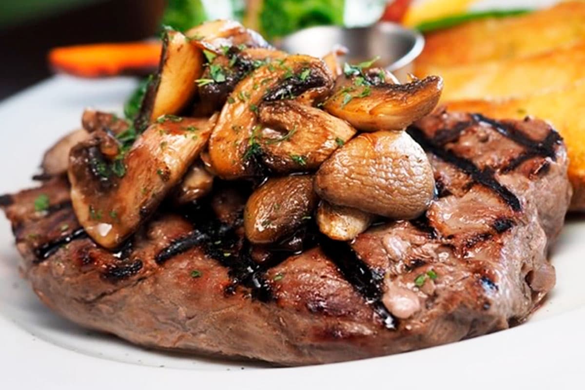 Recepta del Filet de Vedella amb salsa de bolets | Arderiu La Carn